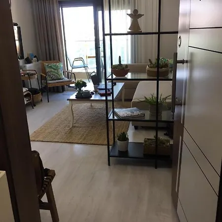 Beautiful 1 Bedroom Studio Apartamento *
