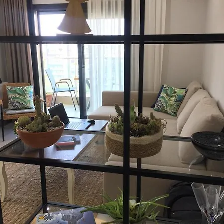 Beautiful 1 Bedroom Studio Apartamento
