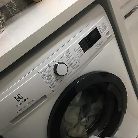 Beautiful 1 Bedroom Studio
